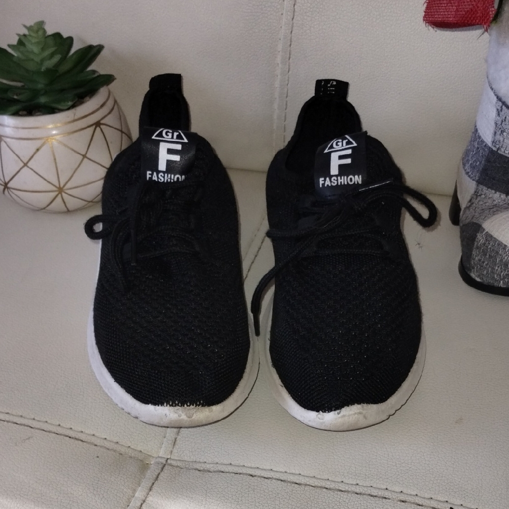 Black Men's Sneakers